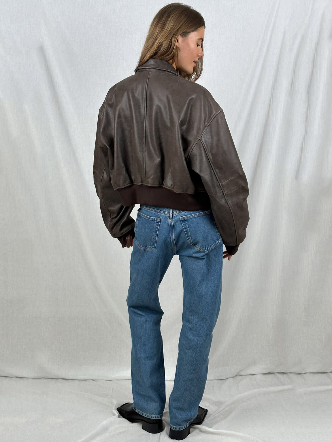 Dames Cropped Bomberjack in Leerlook – Bruin