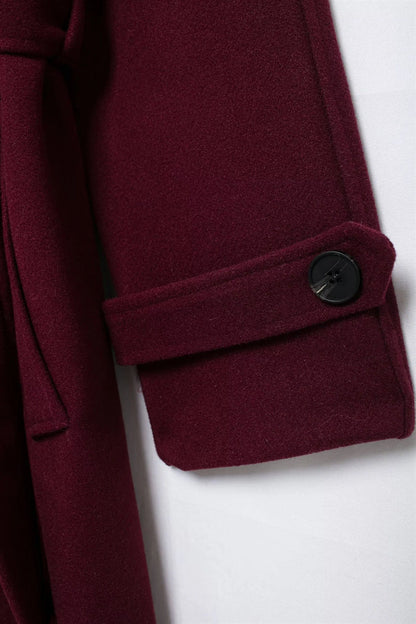 Dames Bordeaux Jas met Dubbele Knopenrij en Ceintuur