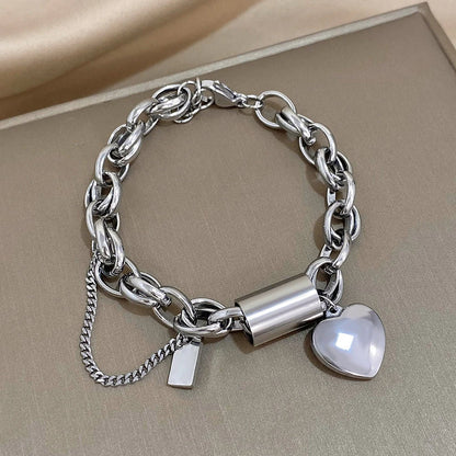 Armband met Hartbedel – Goud of Witgoud